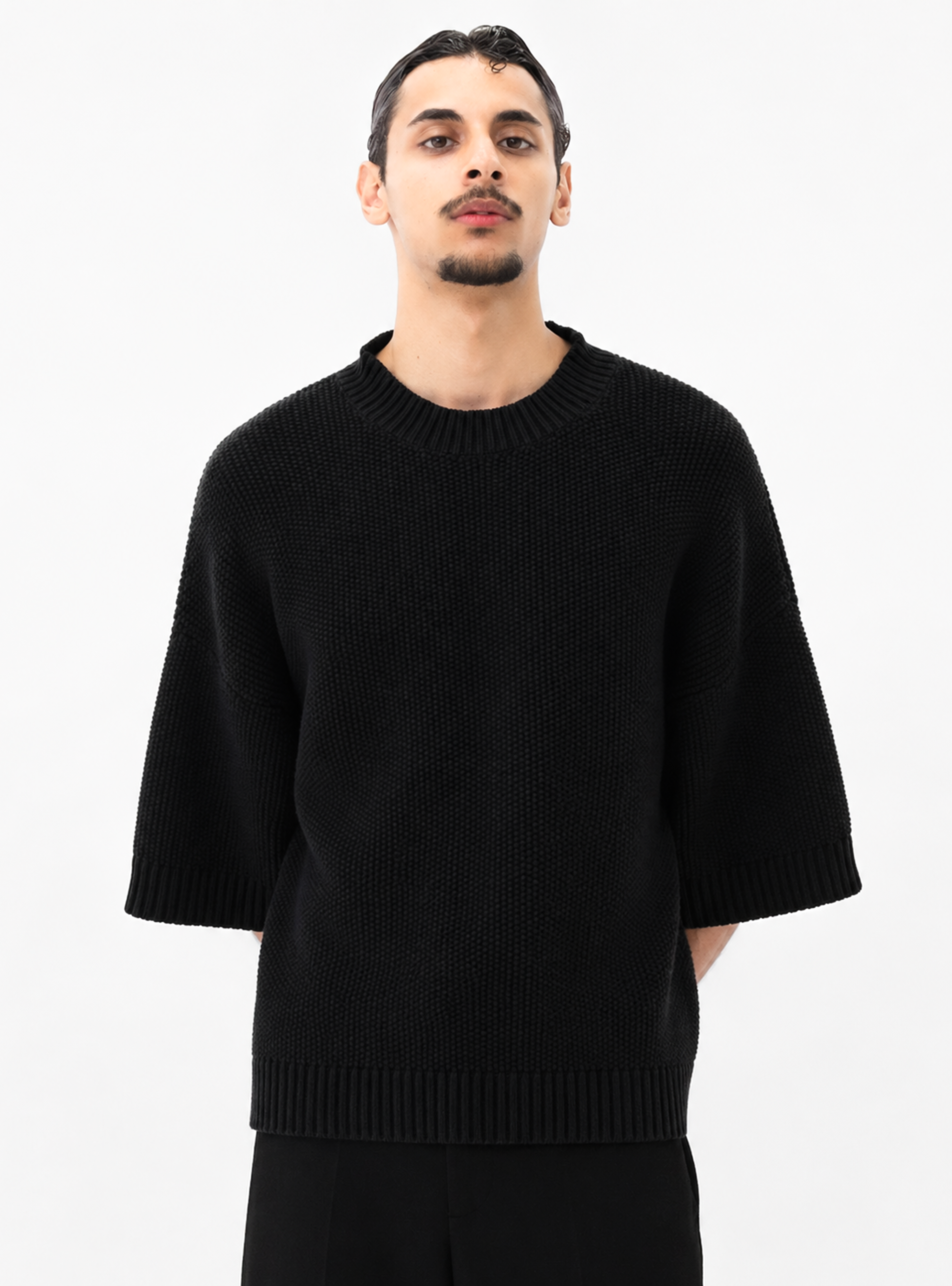 The Black Knitted Merino-Wool & Cashmere (UNISEX)